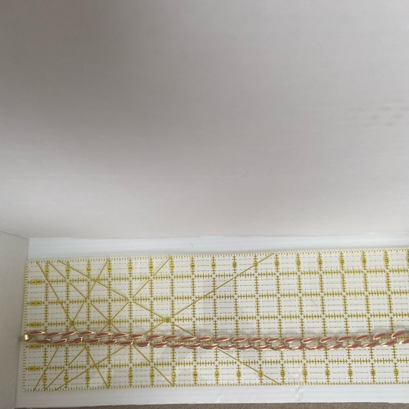 Vintage Gold Tone and red enamel statement chunky chain necklace. Used. - Picture 6 of 6